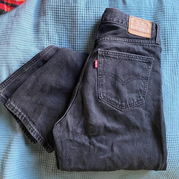 Loose straight Levi's - Picture 1 of 3